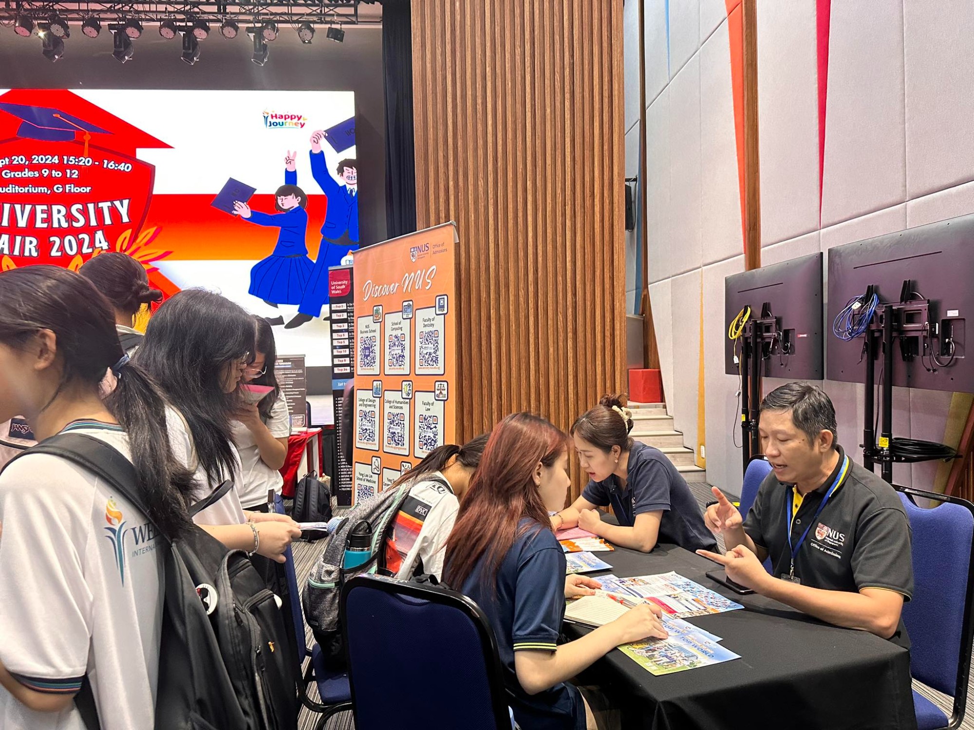 Khám phá ENGLISH & SCHOLARSHIP CAMP – Chinh phục du học chất lượng cao