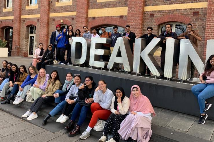 Du học Úc Đại học Deakin - Học bổng 100% giá trị