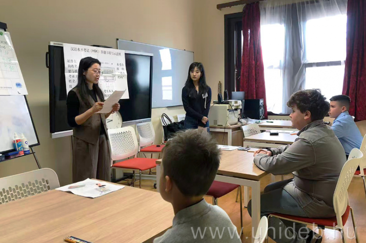Sinh viên Debrecen xuất sắc vượt qua kỳ thi chứng chỉ HSK