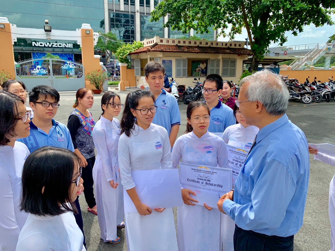27-7-giao-su-dai-hoc-toronto-chia-se-bi-quyet-trung-tuyen-hoc-bong-truong-top