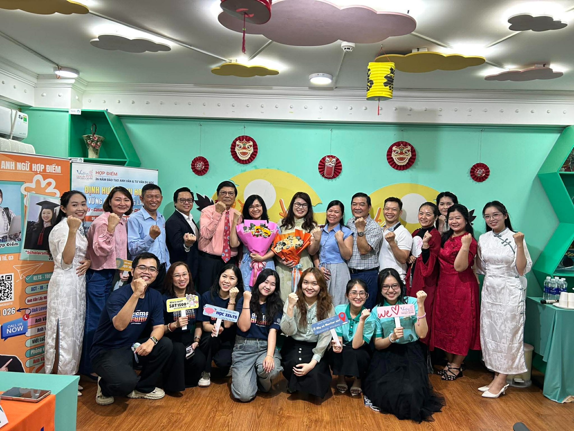 Cột mốc quan trọng giữa Hợp Điểm và The Dragon