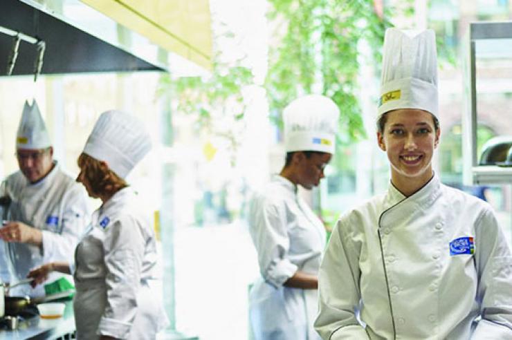 Trải Nghiệm Niềm Đam Mê Bất Tận Với Ẩm Thực Ngay Tại Trung Tâm Toronto Với George Brown College