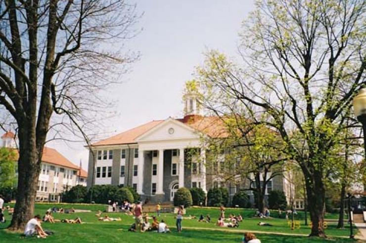 Cập Nhật Học Bổng Mới Nhất Dành Cho Sinh Viên Quốc Tế Của James Madison University