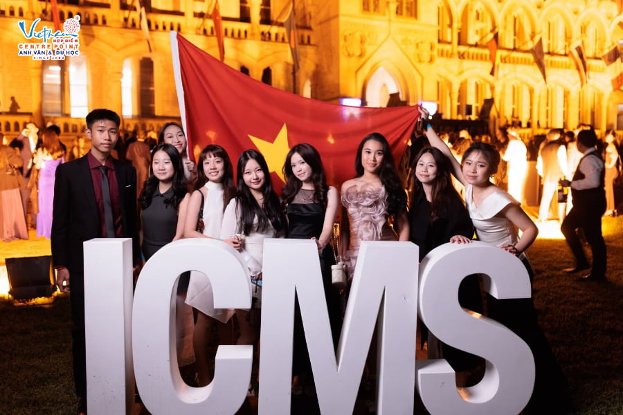 Sinh viên VN tại ICMS