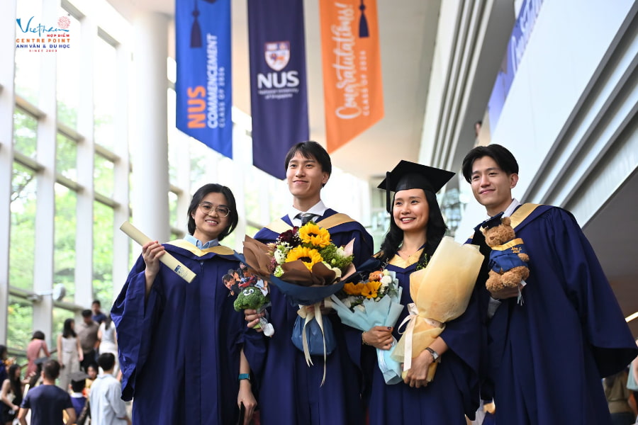 Học phí NUS khác nhau tuỳ chương trình