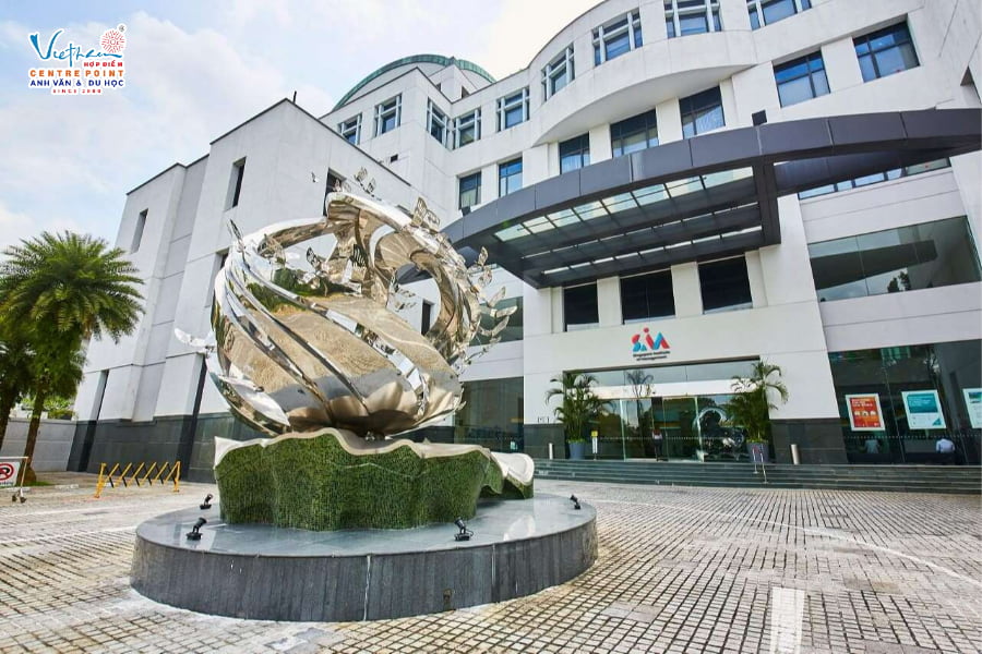Học phí tại SIM