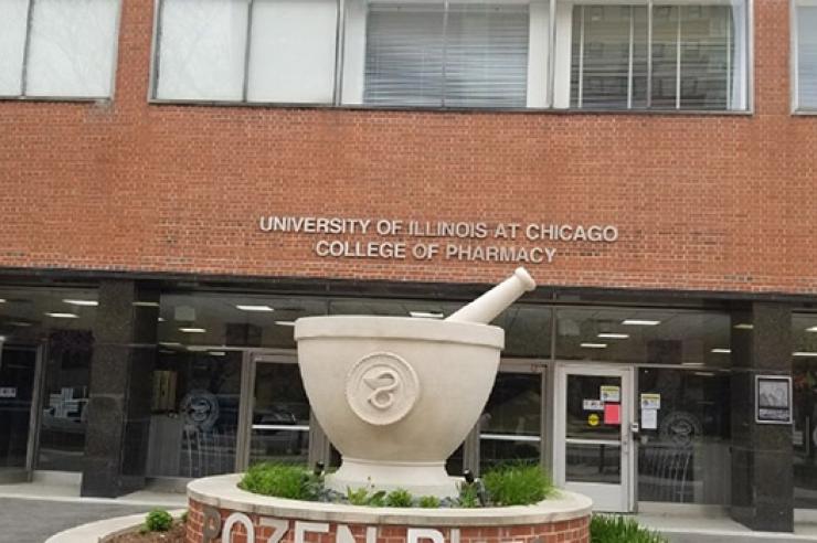 Du Học Mỹ Ngành Dược – Cơ Hội Thực Hiện Hóa Ước Mơ Tại Đại Học Illinois Chicago Danh Tiếng (UIC)