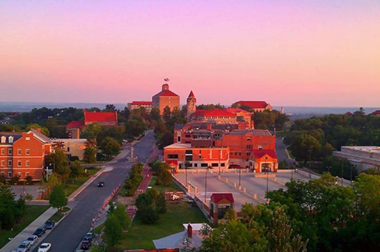 Du Học Mỹ Ngành Kỹ Thuật Dầu Khí Tại Đại Học Kansas  – Cơ Hội “Thắp Lửa” Ước Mơ Tại Xứ Sở Cờ Hoa