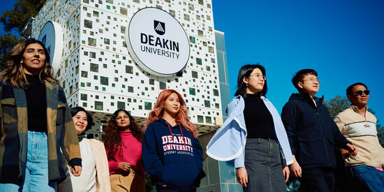 vi-sao-sinh-vien-quoc-te-chon-deakin-khi-du-hoc-uc-4-ly-do-thuyet-phuc