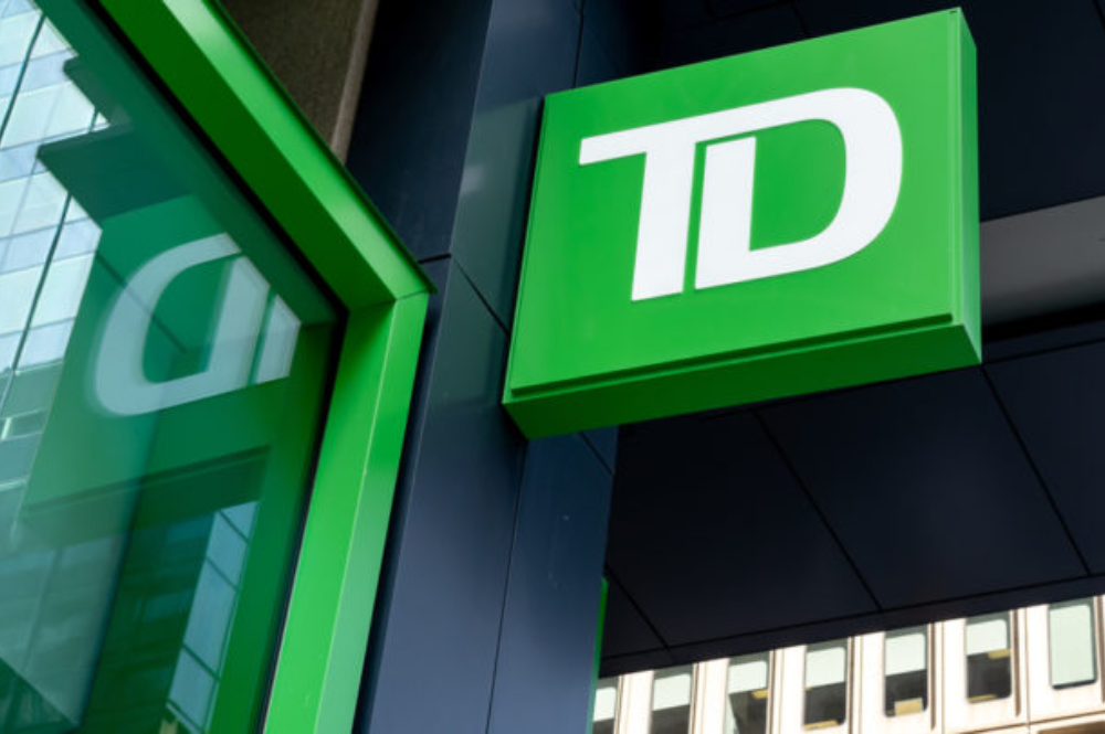 du-hoc-canada-huong-dan-mo-tai-khoan-ngan-hang-va-quan-ly-tai-chinh