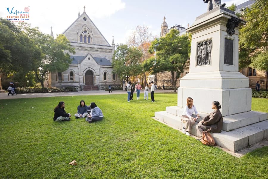 Khuôn viên đại học Adelaide