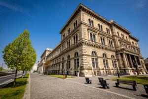 Giới thiệu Corvinus University of Budapest