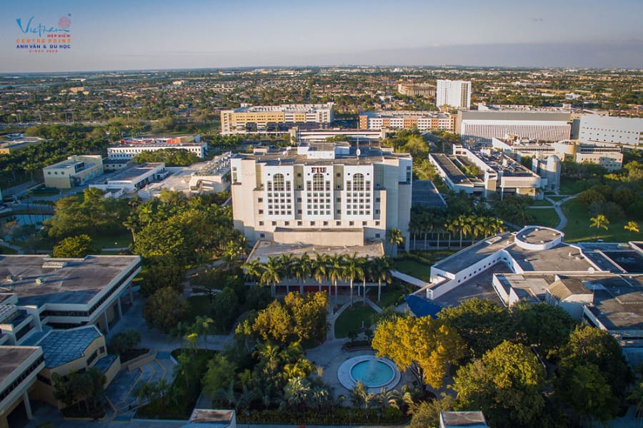 FIU dành nhiều học bổng cho sinh viên quốc tế